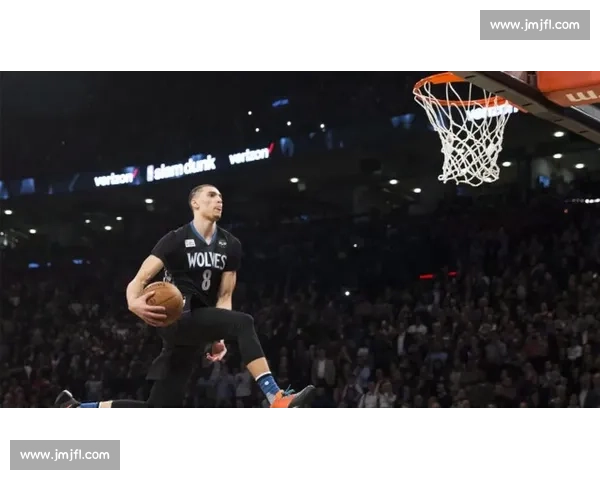 2017年勇士对阵雷霆常规赛巅峰对决球星碰撞与战术博弈全景回顾