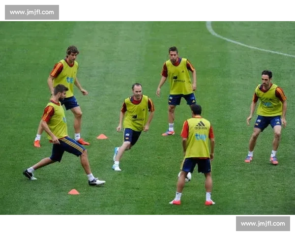 2012年中国对阵西班牙足球之战的实力差距与反思启示与回顾